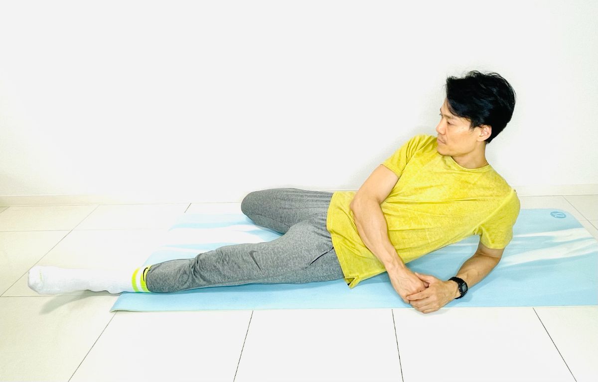 腰痛予防・改善のための太ももの前のストレッチ
